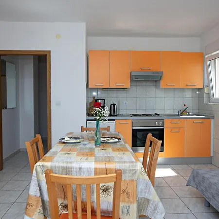 Apartment 4295d Tisno